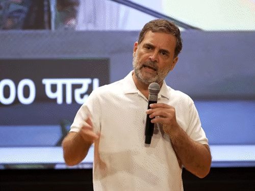 राहुल गांधी का आरोप: छत्तीसगढ़ समेत कई राज्यों में हुई वोट चोरी, CEC ज्ञानेश कुमार पर सवाल