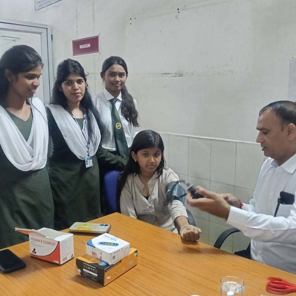 बिलासपुर में विश्व फार्मासिस्ट दिवस 2026 उत्साह के साथ मनाया गया, रक्तदान शिविर में 80 से ज्यादा यूनिट रक्त एकत्र