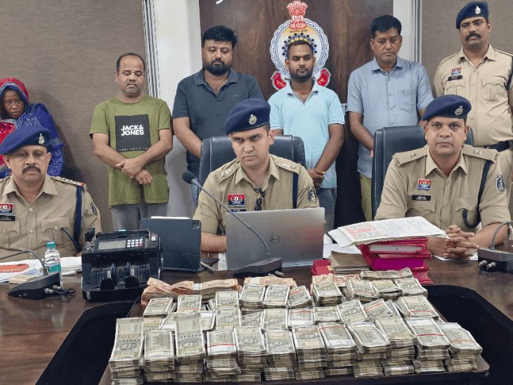 महासमुंद में मानव तस्करी और बंधुआ मजदूरी का बड़ा नेटवर्क उजागर, 10 ठिकानों पर छापा, 1.48 करोड़ कैश बरामद, 5 गिरफ्तार