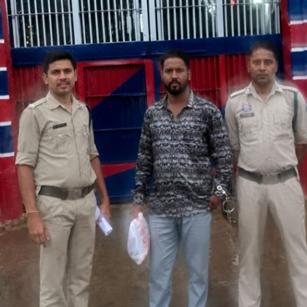 शादी का झांसा देकर शादीशुदा महिला से रेप, आरोपी आसिफ खान गिरफ्तार; दो बार कराया अबॉर्शन