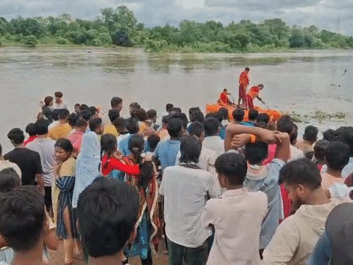 बिलासपुर में गणेश विसर्जन के दौरान अरपा नदी में बहे दो बच्चे, एसडीआरएफ की टीम तलाश में जुटी