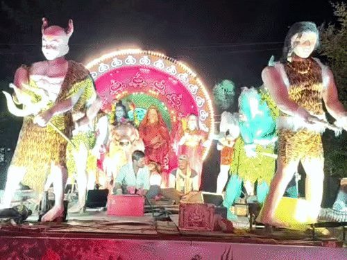 राजनांदगांव में गणेश उत्सव की 35 भव्य झांकियां निकलीं, 800 पुलिस जवानों की तैनाती
