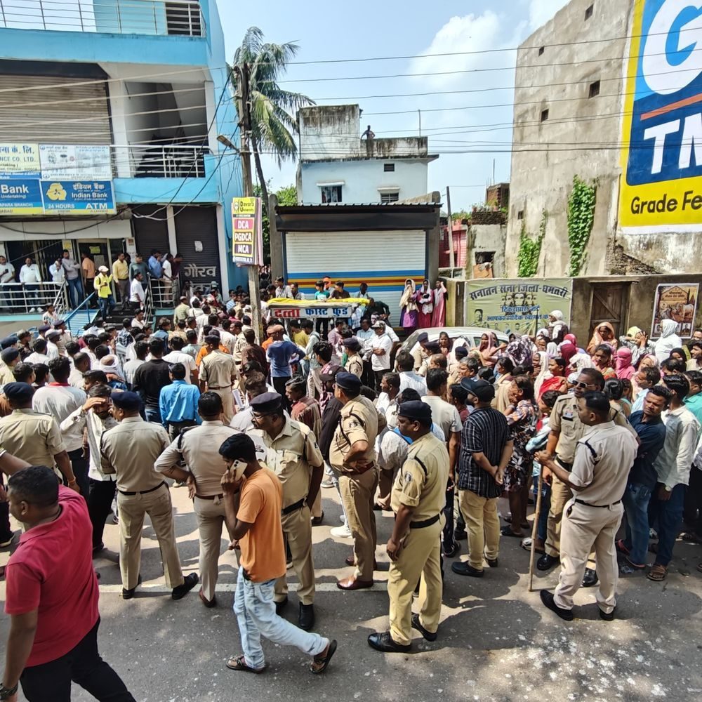 धमतरी के टिकरापारा में प्रार्थना सभा को लेकर जमकर विवाद, हिंदू संगठन और भीम आर्मी आमने-सामने