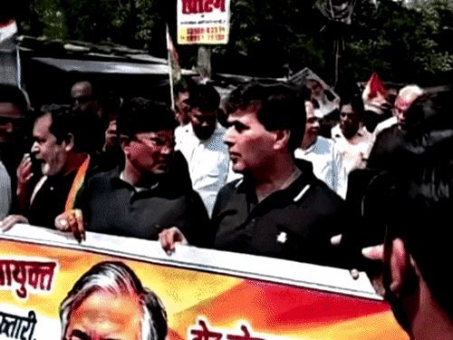 मुख्य चुनाव आयुक्त ज्ञानेश कुमार के इस्तीफे की मांग को लेकर छत्तीसगढ़ में कांग्रेस का प्रदेशव्यापी प्रदर्शन