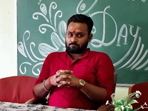 बेमेतरा कॉलेज में प्रोफेसर पर छात्राओं से अश्लील मैसेज भेजने का आरोप, इस्तीफा देने के बाद भी छात्रों का प्रदर्शन जारी