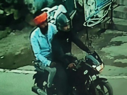 रायगढ़ में पैदल जा रही महिला के गले से झपटा सोने का मंगलसूत्र, बाइक सवार दो युवक फरार