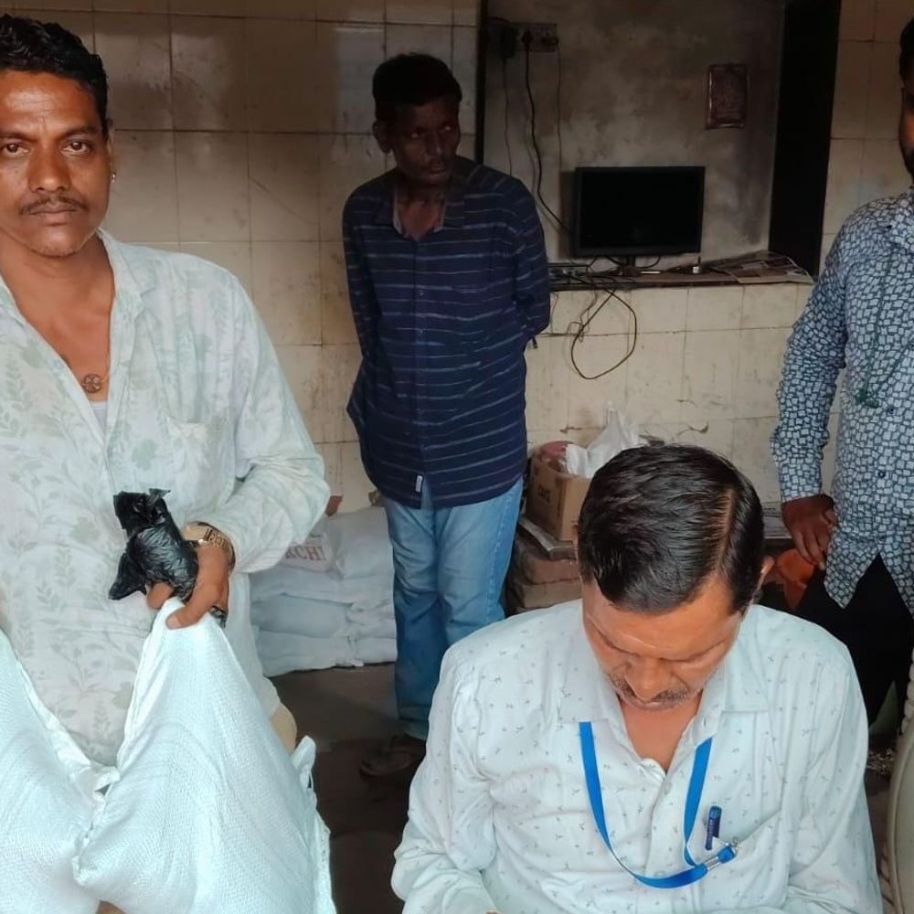 बिलासपुर नगर निगम की कार्रवाई: 11 दुकानों में प्रतिबंधित प्लास्टिक मिला, 13 किलो जब्त, 11 हजार रुपए जुर्माना