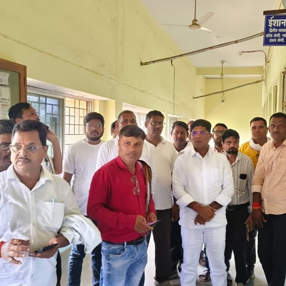 दुर्ग में बच्ची से दुष्कर्म के विरोध प्रदर्शन मामले में राकेश ठाकुर समेत 9 कांग्रेस नेताओं की कोर्ट में पेशी
